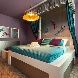 Lovely - Truhlářská Apartamento