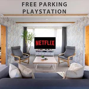 Plzenska 465 Free Parking & Ps3 Apartment