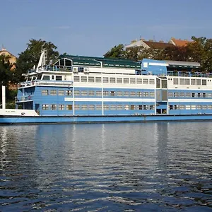 Vodnik Botel